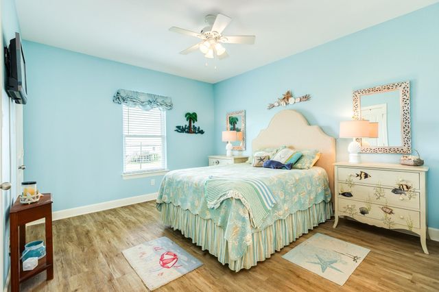 516 Treaty Drive, Surfside Beach, TX 77541