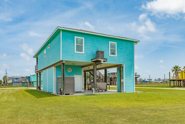 516 Treaty Drive, Surfside Beach, TX 77541