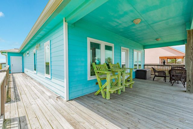 516 Treaty Drive, Surfside Beach, TX 77541