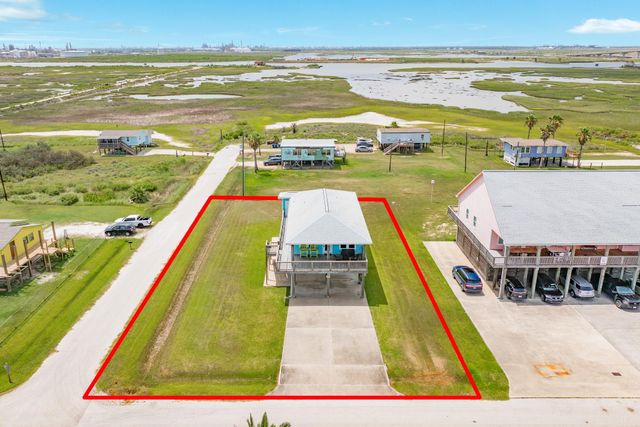 516 Treaty Drive, Surfside Beach, TX 77541
