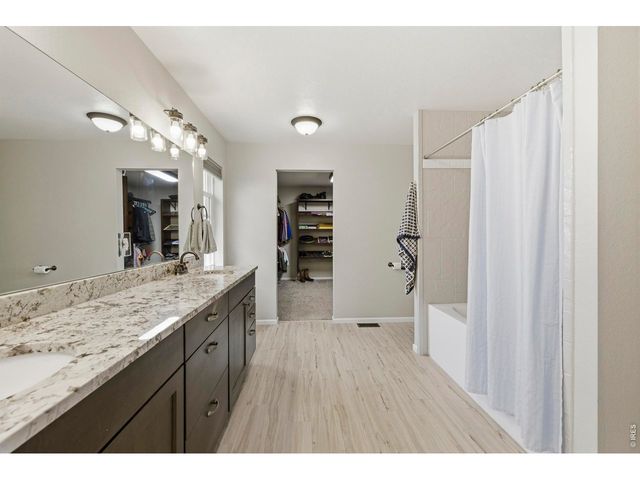 3954 Heatherwood Cir, Johnstown, CO 80534