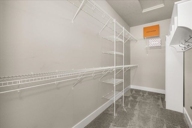 905 W Basalt Ridge Dr, Spokane, WA 99224