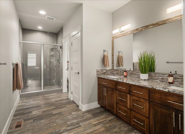 905 W Basalt Ridge Dr, Spokane, WA 99224