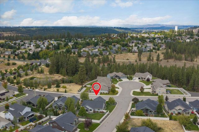 905 W Basalt Ridge Dr, Spokane, WA 99224