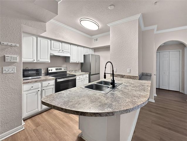 911 N ORANGE AVENUE 232, Orlando, FL 32801