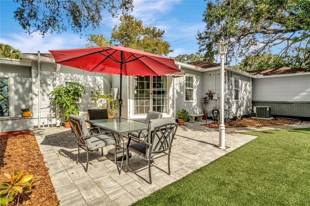 3002 W ALLINE AVENUE, Tampa, FL 33611