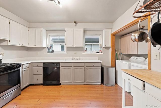 2115 W 31st Avenue, Denver, CO 80211