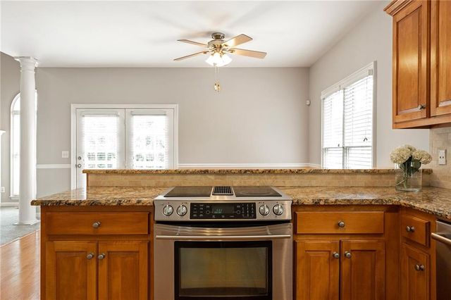 5015 Hyde Way, Cumming, GA 30040