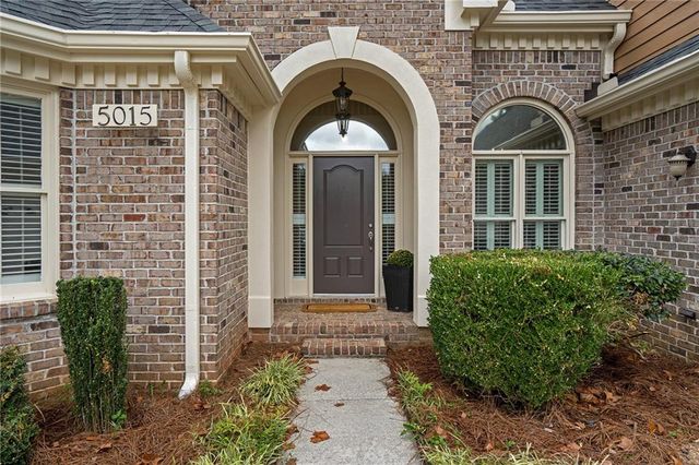 5015 Hyde Way, Cumming, GA 30040