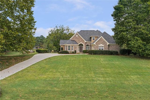 5015 Hyde Way, Cumming, GA 30040