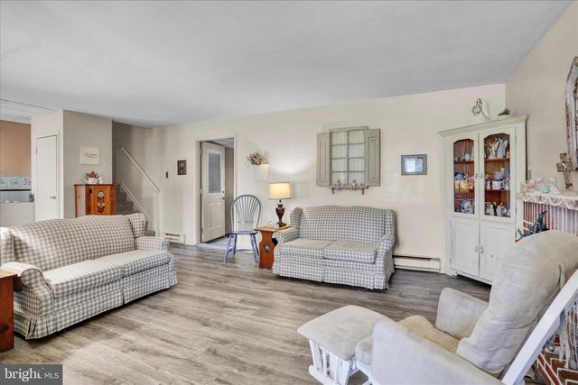 6104 JEFFERSON DR, Reading, PA 19606