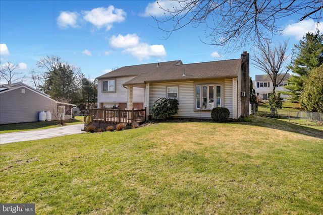 6104 JEFFERSON DR, Reading, PA 19606