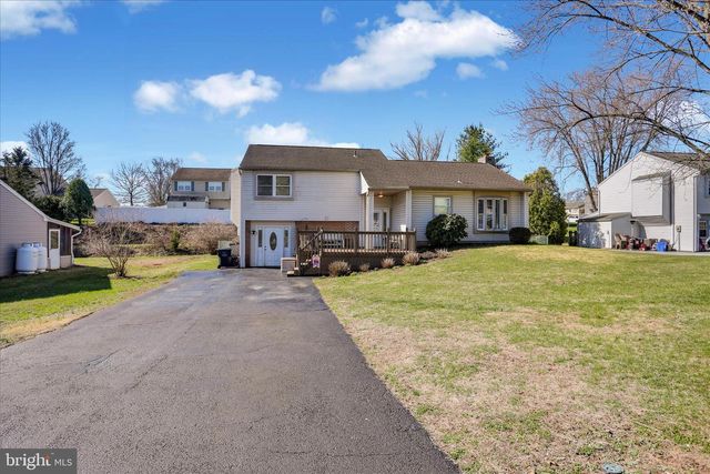 6104 JEFFERSON DR, Reading, PA 19606