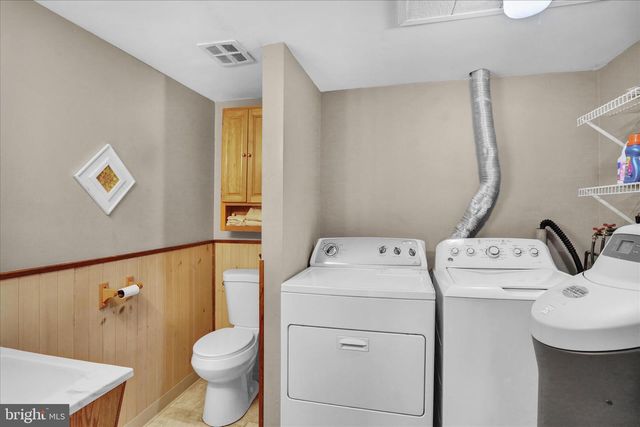 6104 JEFFERSON DR, Reading, PA 19606