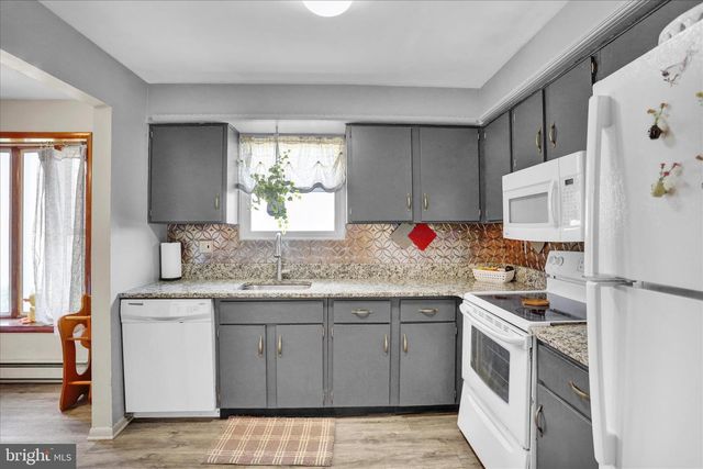 6104 JEFFERSON DR, Reading, PA 19606