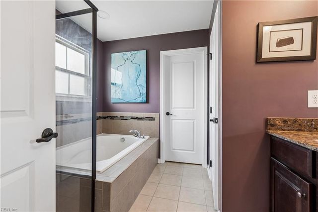 708 Canoe St, Chesapeake, VA 23323