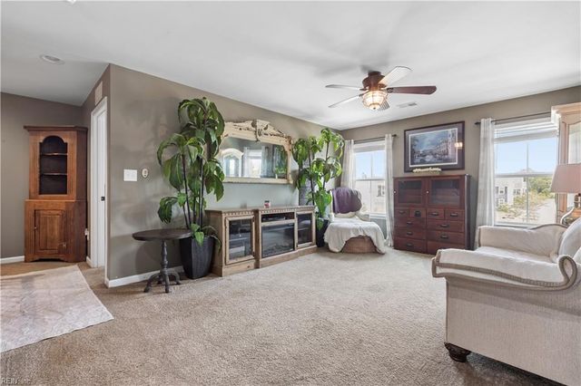 708 Canoe St, Chesapeake, VA 23323