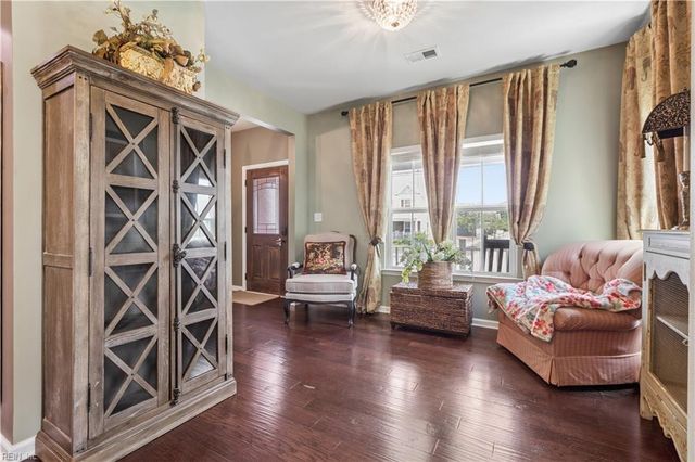 708 Canoe St, Chesapeake, VA 23323