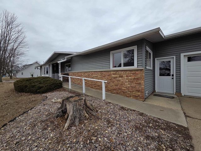 300 E Beech Street, Muscoda, WI 53573