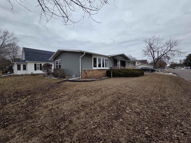 300 E Beech Street, Muscoda, WI 53573
