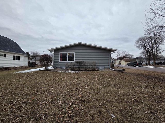 300 E Beech Street, Muscoda, WI 53573