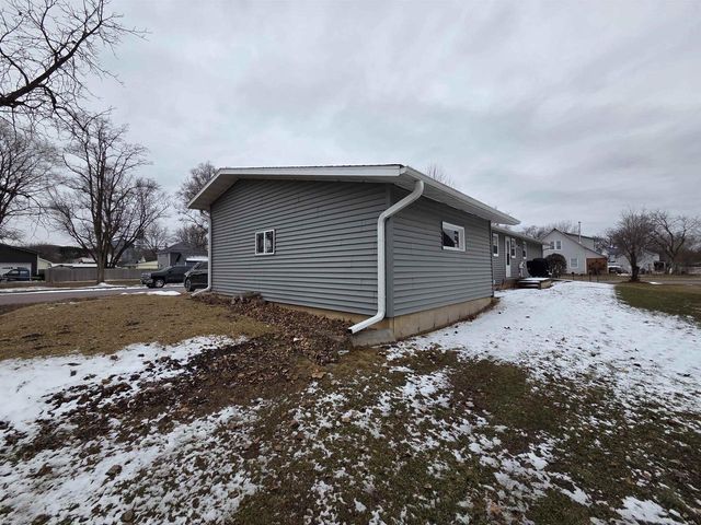 300 E Beech Street, Muscoda, WI 53573