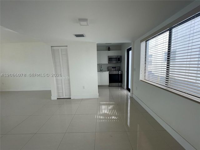 1765 Normandy Dr, Miami Beach, FL 33141