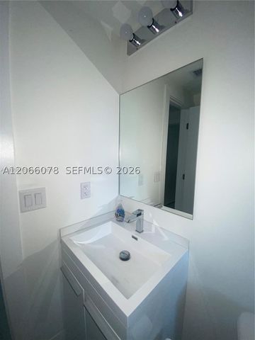 1765 Normandy Dr, Miami Beach, FL 33141