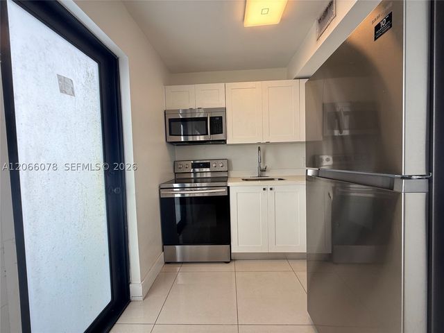 1765 Normandy Dr, Miami Beach, FL 33141