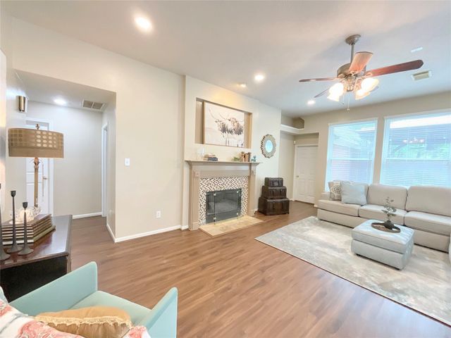 1914 Windy Park Drive, Houston, TX 77339