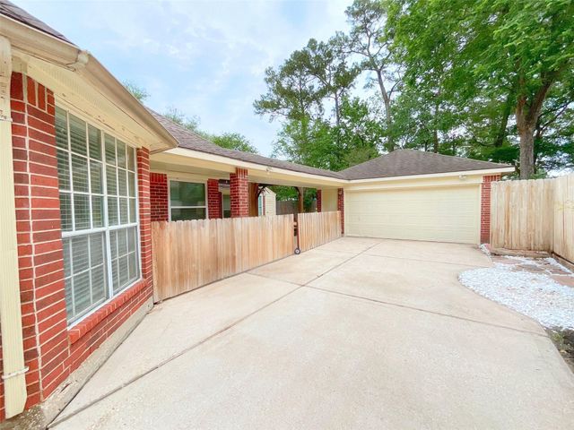 1914 Windy Park Drive, Houston, TX 77339