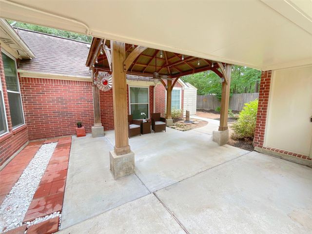 1914 Windy Park Drive, Houston, TX 77339