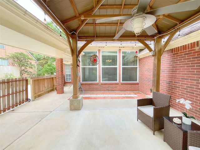1914 Windy Park Drive, Houston, TX 77339