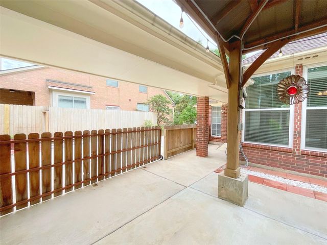 1914 Windy Park Drive, Houston, TX 77339
