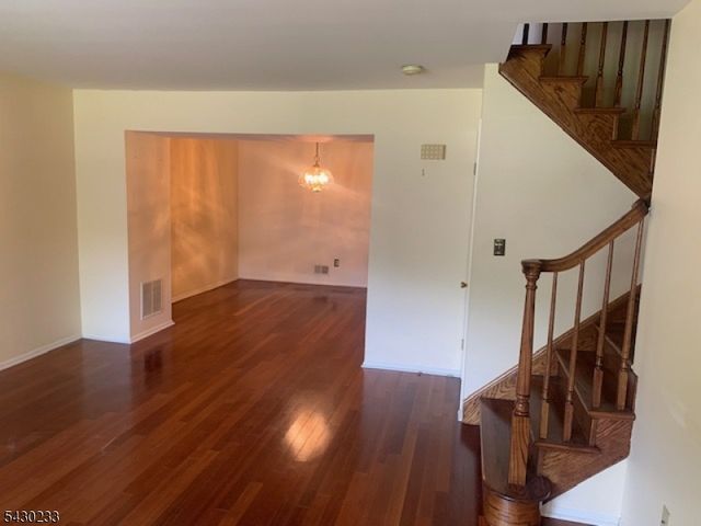4 Wareham Ct, Scotch Plains Twp., NJ 07076