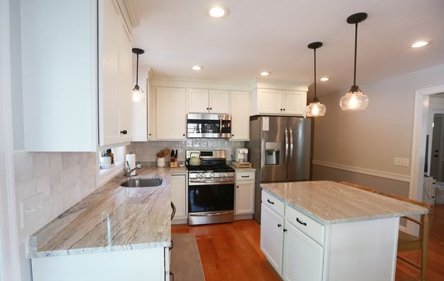 6 Honey Lane, Bridgewater, MA 02324