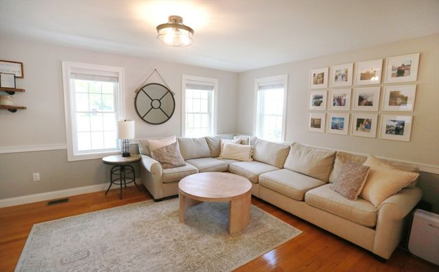 6 Honey Lane, Bridgewater, MA 02324