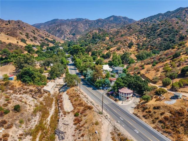 8618 La Tuna Canyon Road, Sun Valley, CA 91352