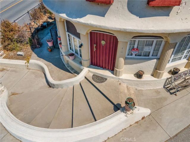 8618 La Tuna Canyon Road, Sun Valley, CA 91352