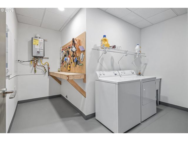 3741 Sw Sweetbriar Dr, Portland, OR 97221