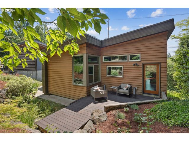 3741 Sw Sweetbriar Dr, Portland, OR 97221