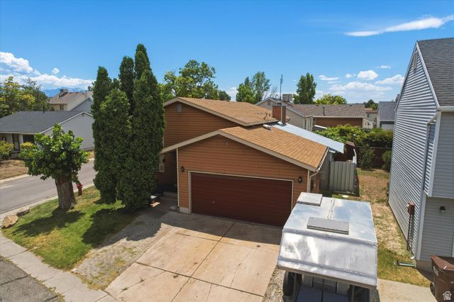 4631 W DUNSMOORE WAY, Salt Lake City, UT 84120