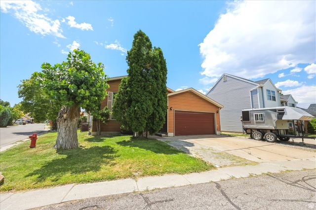 4631 W DUNSMOORE WAY, Salt Lake City, UT 84120