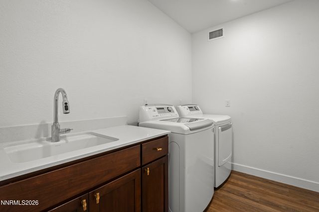 2926 Earthstone Drive, Sparks, NV 89436