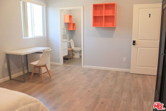 1259 W 36th Place, Los Angeles, CA 90007