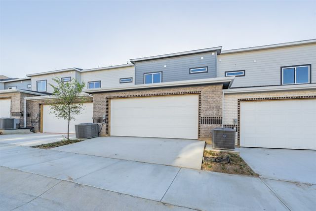 6215 Roby Drive, Arlington, TX 76001