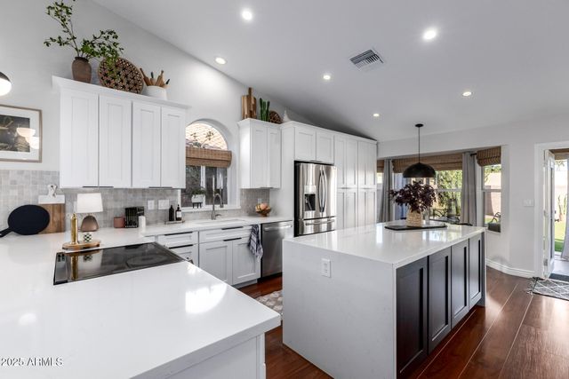 15431 S 24TH Street, Phoenix, AZ 85048