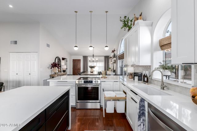 15431 S 24TH Street, Phoenix, AZ 85048