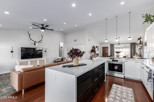 15431 S 24TH Street, Phoenix, AZ 85048