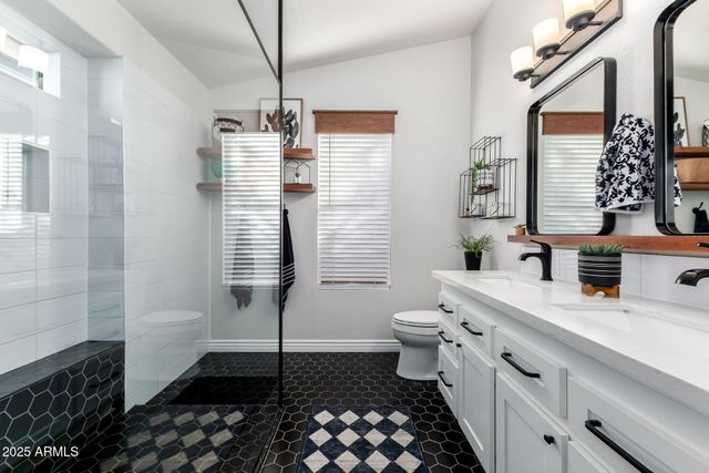 15431 S 24TH Street, Phoenix, AZ 85048